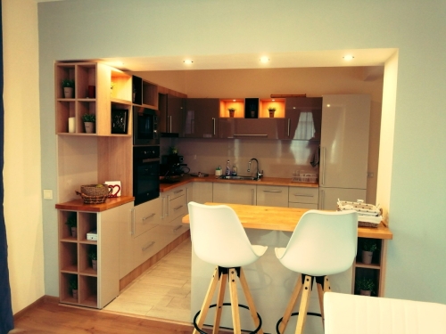 Бургас, гр. Поморие, ПРОДАВА