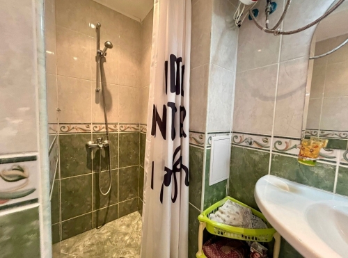Двустаен апартамент в к-с 